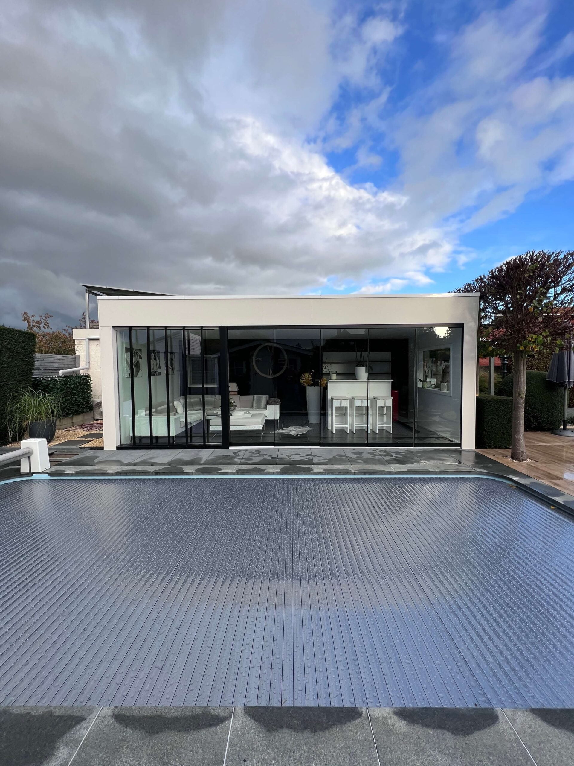 Glazen wand te Tongeren - Midesti