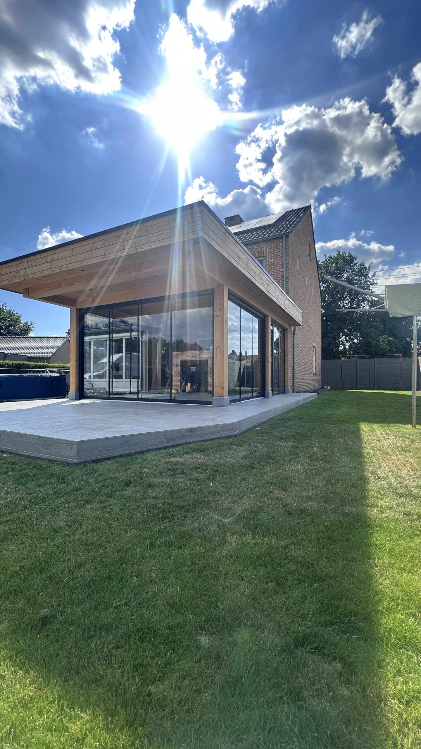 Is jouw tuin klaar voor een glazen schuifwand? - Midesti