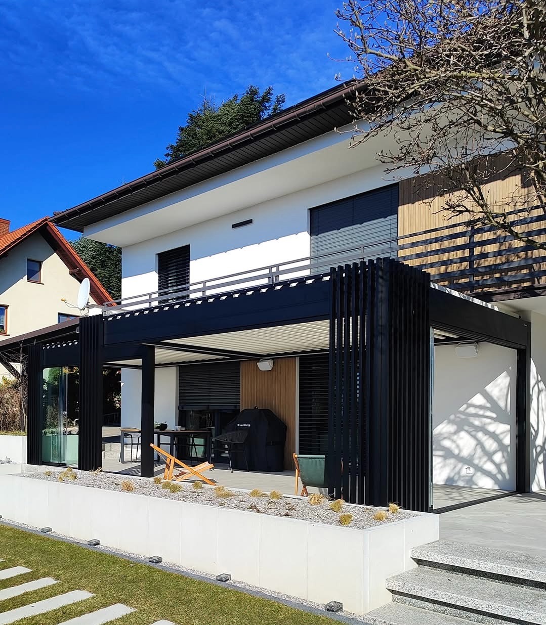 Nieuwe generatie lamellen overkapping in Maasmechelen - Midesti